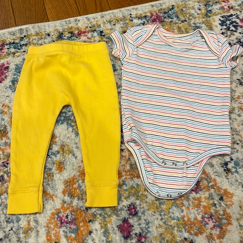 Cotton on Baby 6/12m outfit